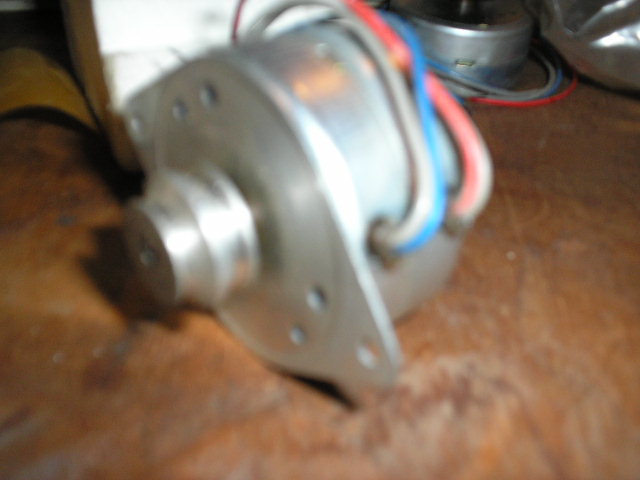 4322 010 02043 PHILIPS  TURNTABLE MOTOR...

1 AVAILABLE ONLY